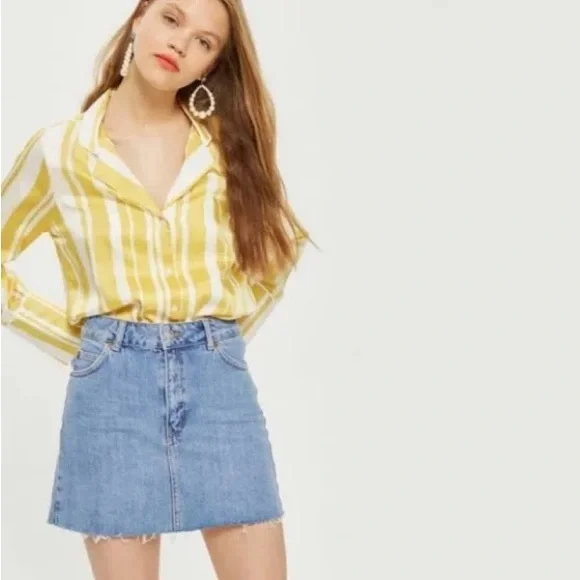 Topshop Skirts Topshop Moto Frayed Hem Denim Skirt Poshmark